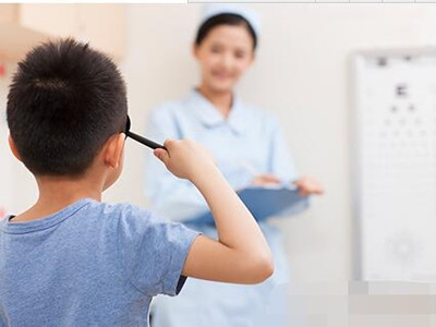 儿童轻微近视还能恢复吗,小孩近视4.8配眼镜矫正可以恢复吗