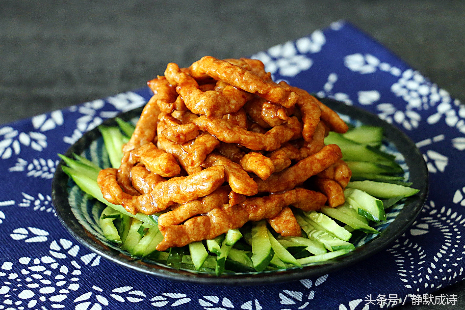 怎样炒猪肉不柴不硬,冰箱里的肉怎么炒不柴不硬