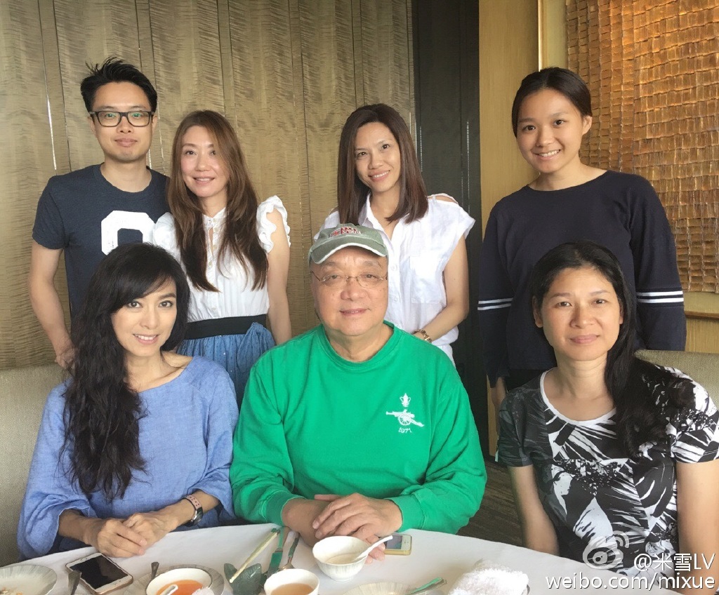 最美殷素素48岁没赘肉,最美殷素素米雪