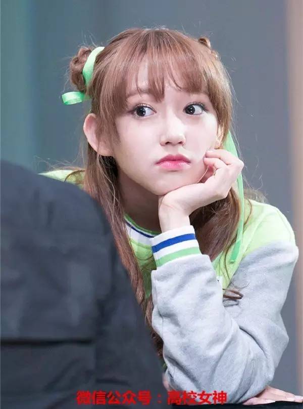 宇宙少女惊艳全场,宇宙少女秀彬开球