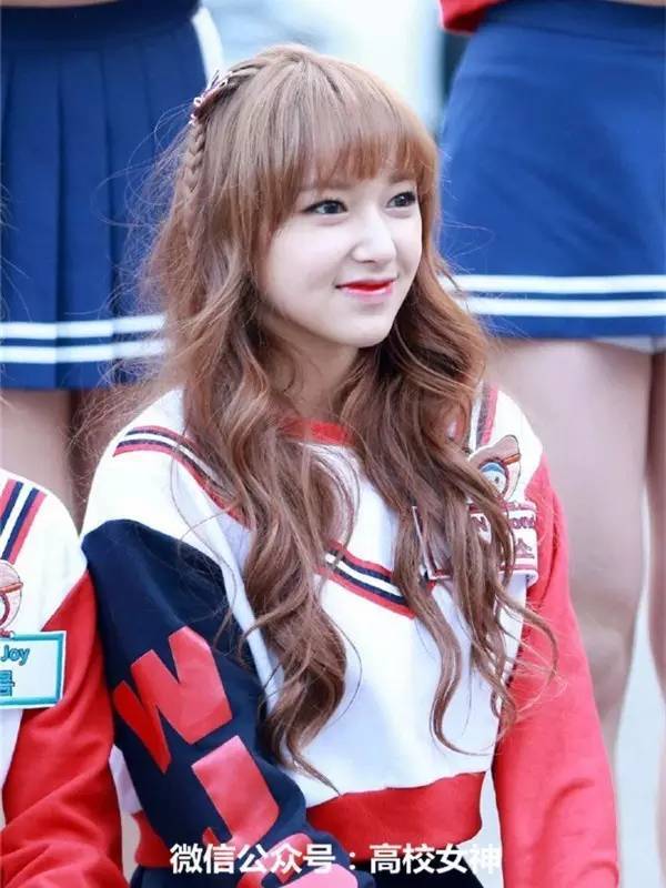 宇宙少女惊艳全场,宇宙少女秀彬开球