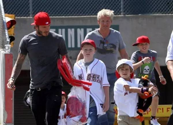 閾佷汉涓夐」閫夋墜璺戦┈鎷夋澗,璺戦┈鎷夋澗绾硅韩