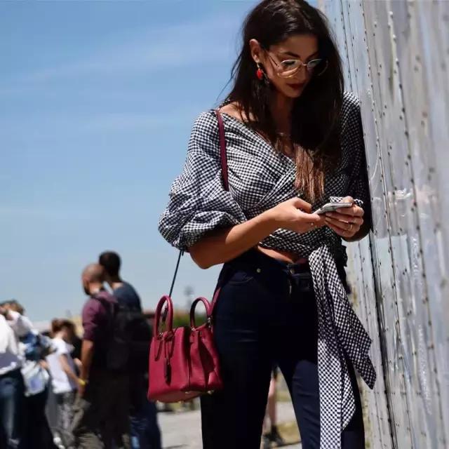 明星都在穿的时尚单品,普通人也能穿的明星单品