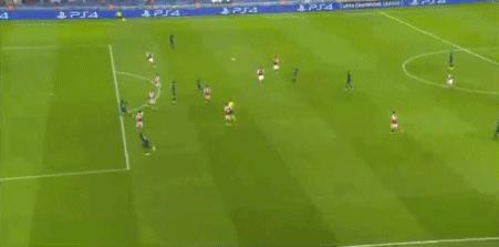 捶胸顿足,欧冠精华集锦巴黎