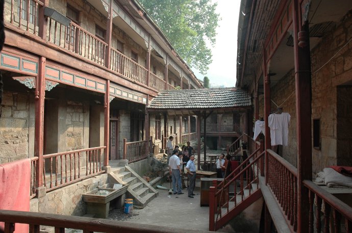 连云港老街上海大旅社,海州往事饭店