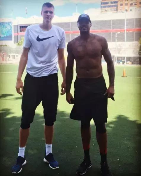 甜瓜休赛期,甜瓜下赛季精彩表现