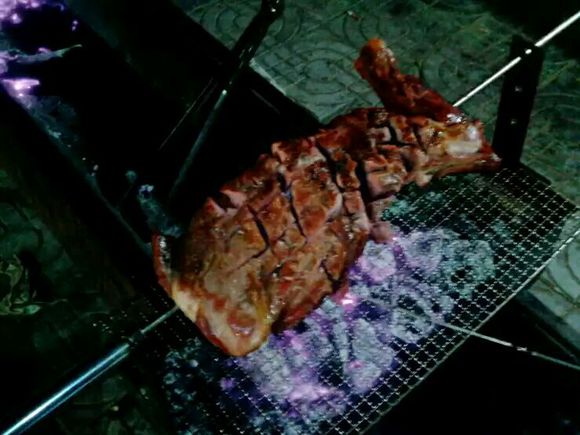 不用去内蒙,鲜嫩内蒙古特色烤羊腿