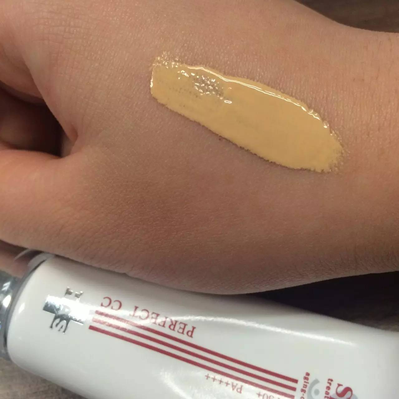 大牌底妆混干测评,混干皮大牌底妆推荐测评