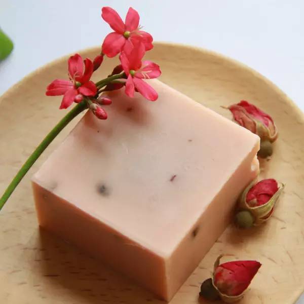 有哪些成分的皂好用,每一款皂都有它的优缺点