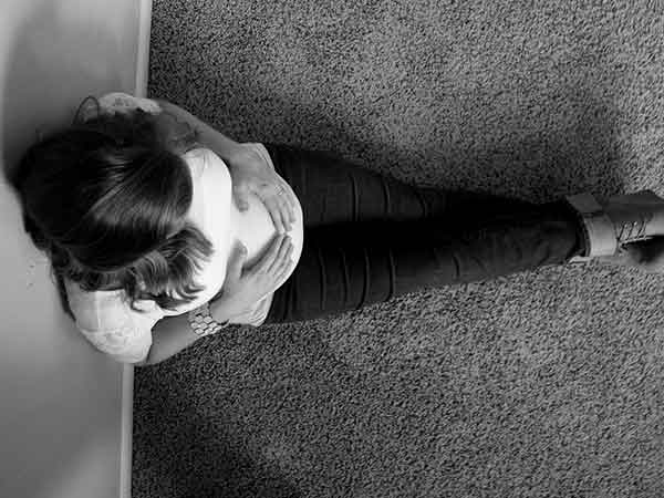 孕中期胎儿一般踢哪里,孕中期总感觉胎儿踢自己膀胱