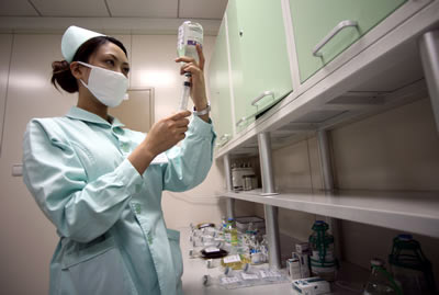 大S美白针“成分”揭秘：谨慎朋友圈卖的假货伤肾！