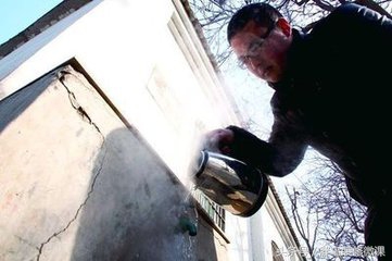 冬天水管被冻坏了怎么办,埋地下的水管冻住了怎么办