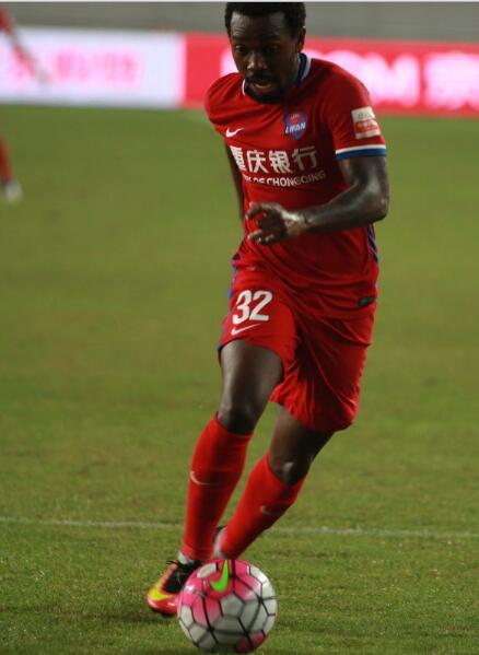 费尔南多点球破门,费尔南多任意球破门江苏苏宁