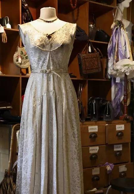 听说日本的淘货天堂“中古店”不仅能淘到绝版大牌还能偶遇大明星