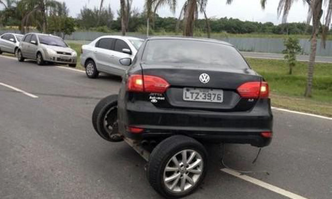 福特翼虎最近一次断轴是什么时间,翼虎断轴13款翼虎一共召回几次