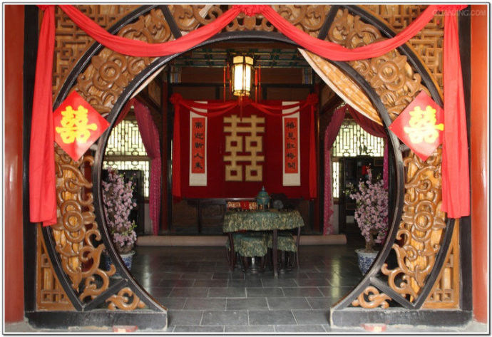 中式书房家具布置,中式家具怎样布置客厅