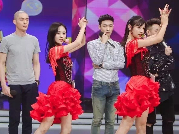 快本鞠婧祎骑马哪个是真的,快本鞠婧祎骑马视频