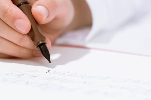 凌美布朗熊钢笔怎么装墨水,凌美钢笔布朗熊开箱