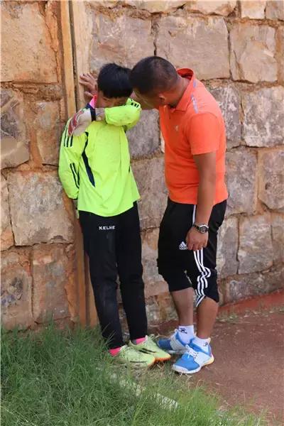 绿茵场上的追梦少年,绿茵场上追梦人