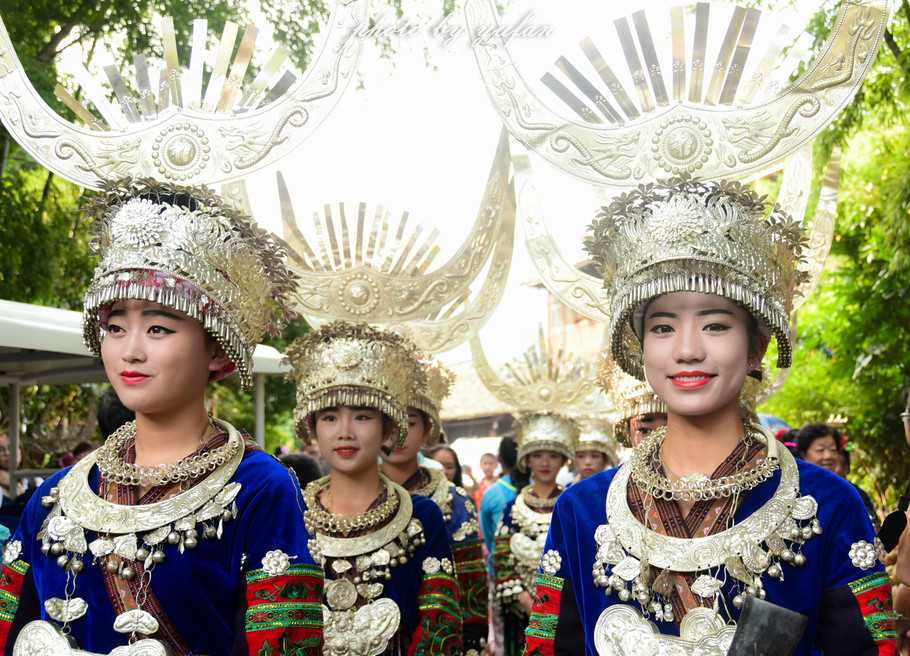 千户苗寨怎么玩比较好,千户苗寨怎么玩最合适