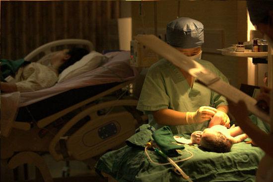 医院直击:产妇自然分娩全过程