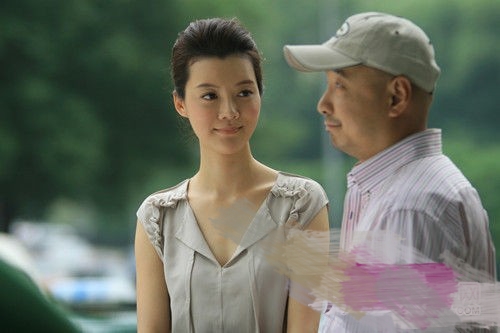 气质太好曾被惊为天人，如今变化不大却被吐槽好丑！