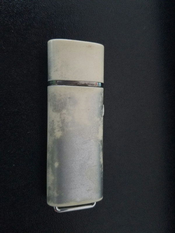 你随身携带最久的东西是什么,你随身携带的东西是什么