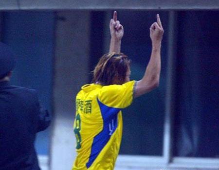 孙世林被罚出场视频,孙世林停赛处罚