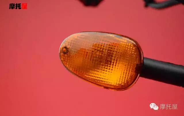 意大利的文艺绅士，屋君试驾GuzziV7Ⅱ