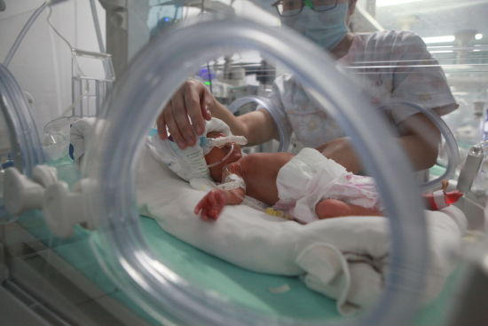 宝宝长脓包是因为什么,宝宝身上长了脓包型痘痘怎么办