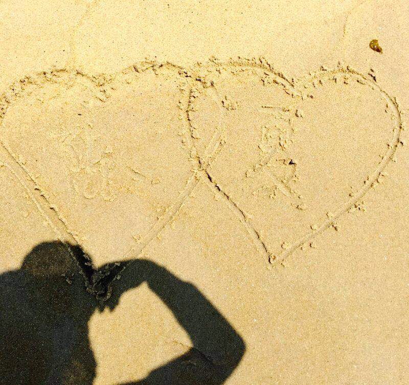 认错人的尴尬经历,打招呼认错人如何化解尴尬