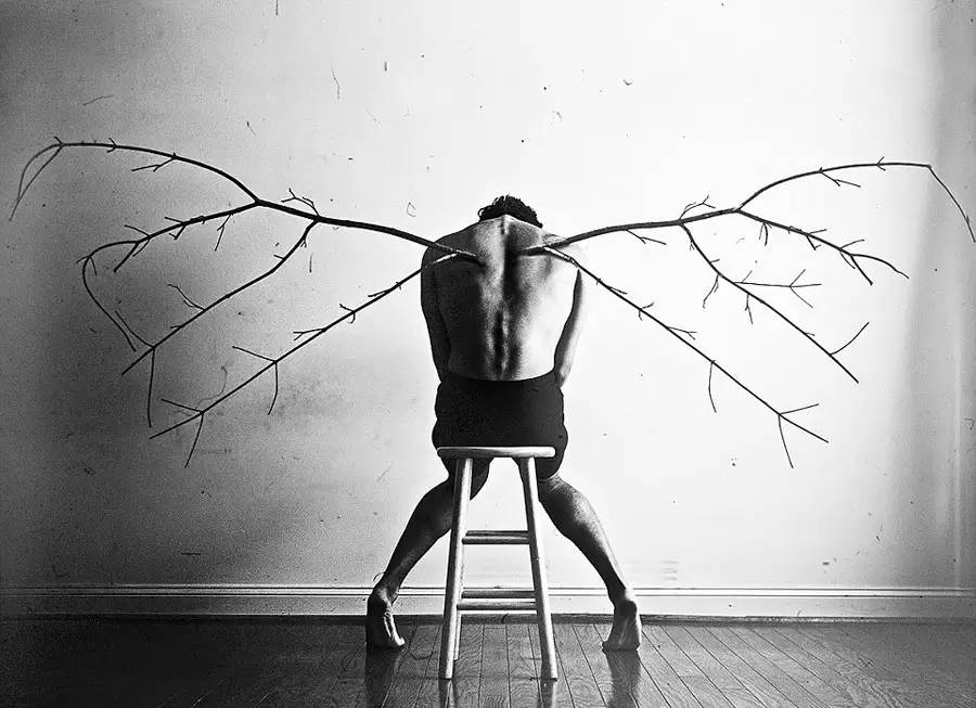 你是不是抑郁了,一个人走出抑郁症的三个阶段