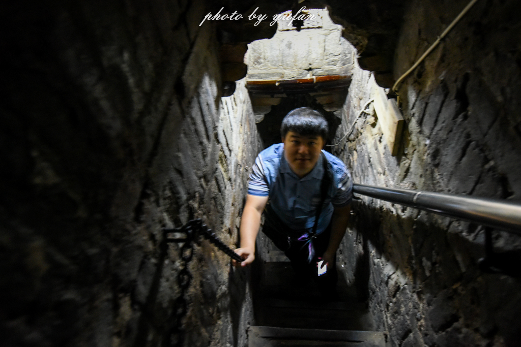 埃菲尔铁塔才区区百年，开封铁塔已矗立千年