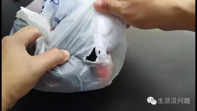 瓶盖内垫胶粘不紧怎么处理,塑料瓶盖滑丝拧不开小妙招