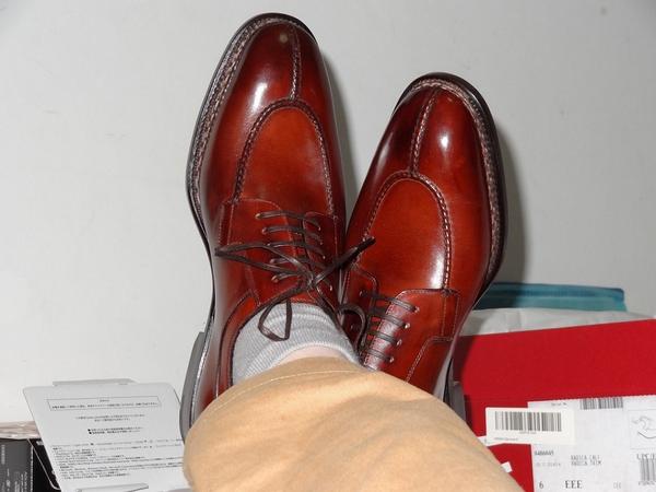 皮鞋应该怎么选购以及如何保养 (皮鞋品牌排行榜前十名商务皮鞋)