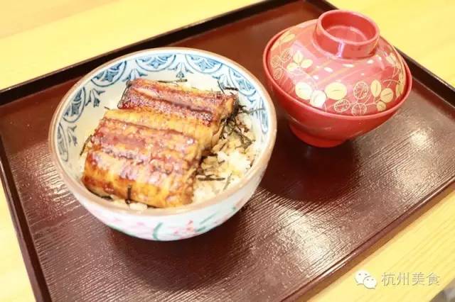 杭州这家人均45的乌冬专营店，硬生生吃出了人均300的日料感