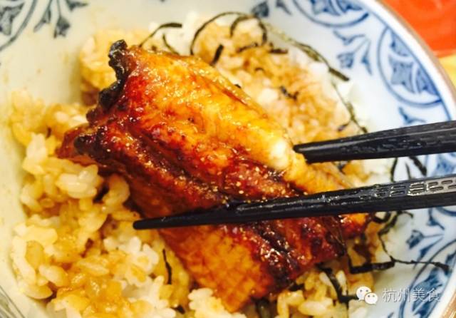 杭州这家人均45的乌冬专营店，硬生生吃出了人均300的日料感