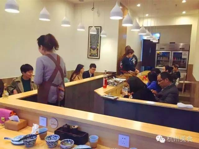 杭州这家人均45的乌冬专营店，硬生生吃出了人均300的日料感