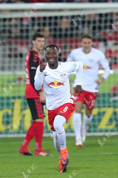 德甲第15轮沙尔克1-1战平弗赖堡,德国杯拜仁1-2遭弗赖堡绝杀出局