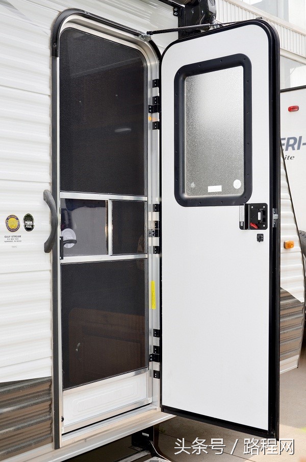 捷途旅行者可以拖挂的房车,牧牛笛极途升顶拖挂房车