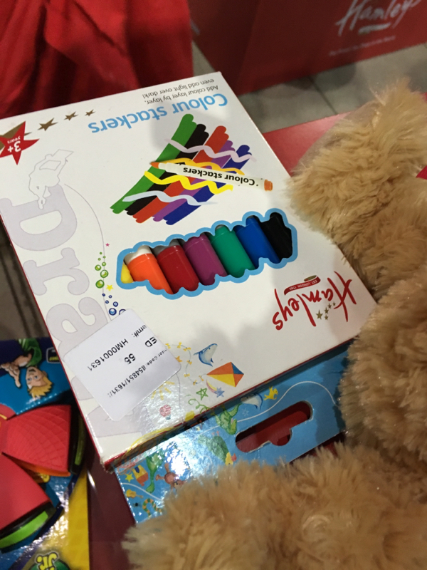 家记忆|迪拜MALL在孩子眼里的豪华：一望无际的玩具世界啊