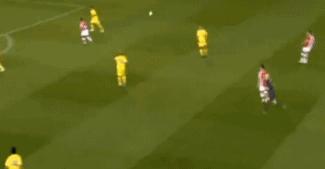 他是射手，被骂叛徒，如今沦落到无球可踢！