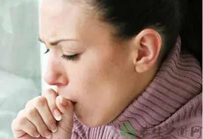 秋天干咳嗽喉咙痒是什么原因,咳嗽喉咙痒干咳最怕的三种水果