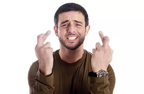 出境手势怎么摆,出国旅游不礼貌的手势