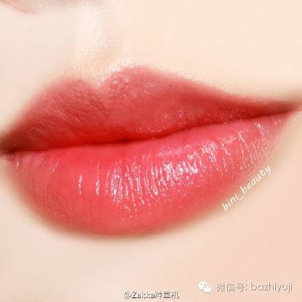 到底娱记的朋友圈流行什么口红？明星身边人的时尚密码