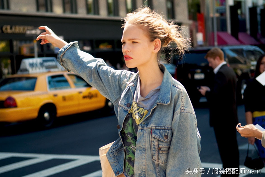 又到了穿牛仔的季节,牛仔外套的正确穿搭法