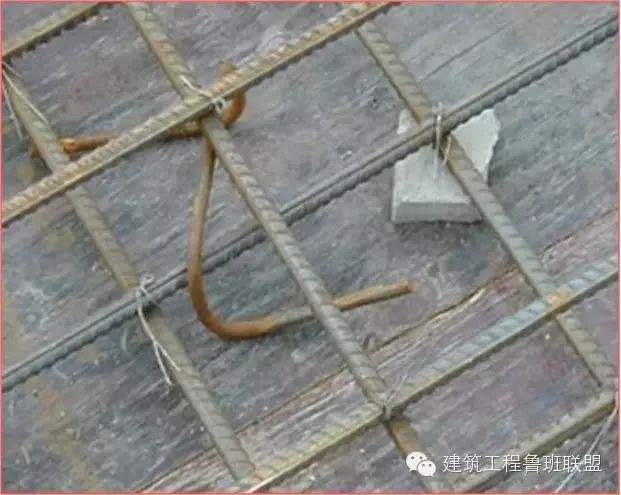 楼板厚度极差原因分析,楼板厚度偏差后期处理方法