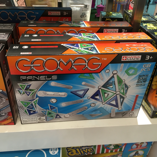 家记忆|迪拜MALL在孩子眼里的豪华：一望无际的玩具世界啊