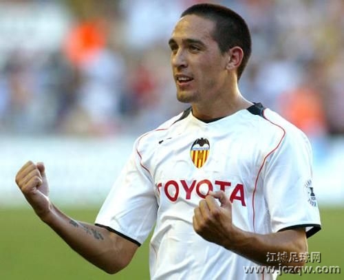 足坛30大球星,足坛十大昙花一现球员排名