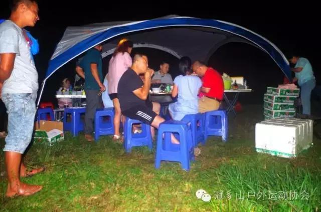 骞插緱婕備寒鍗楁槍,骞插緱婕備寒涓茬儳